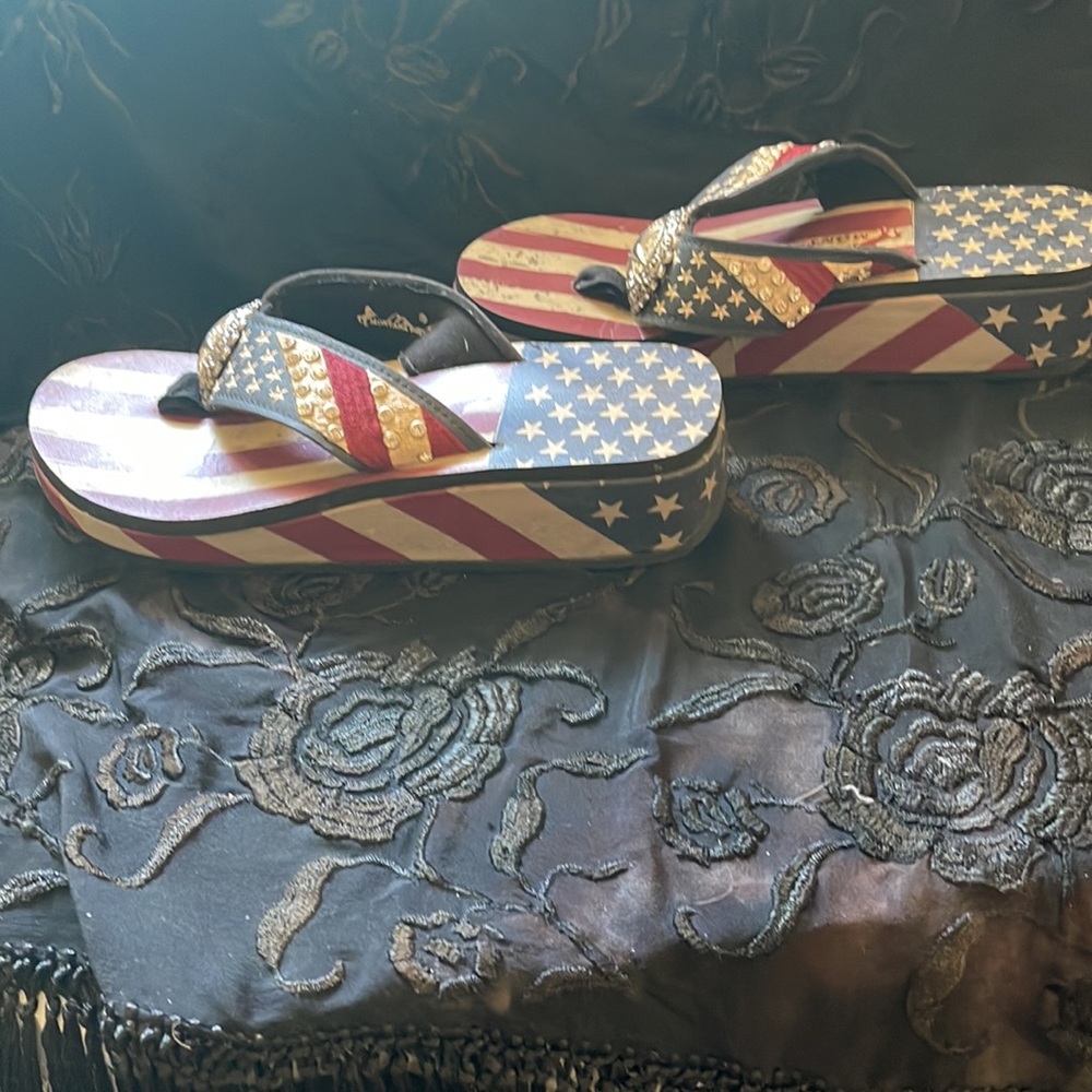 Montana West Sandals - Picture 5 of 10